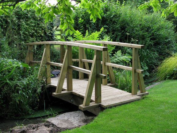Monet style footbridge - 4618